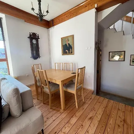 Art Deco بيت للعطل