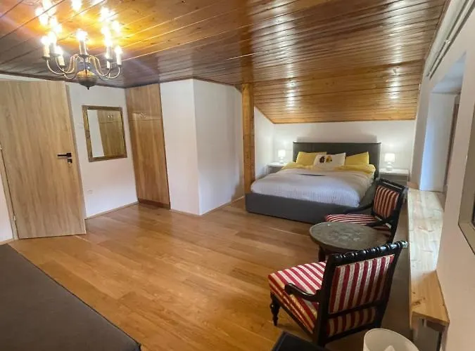 בית נופש Art Deco אוסטראון